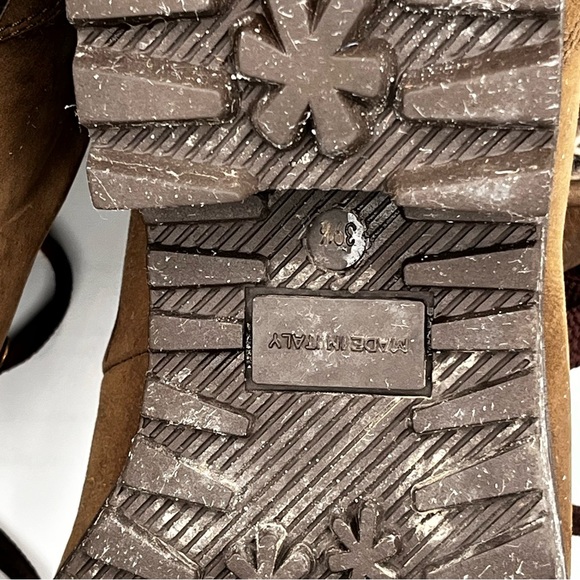 BARNEYS NEW YORK LEATHER NUBUCK HIKING STYLE BOOT - Picture 10 of 15